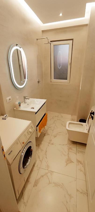 Old Train Apartment Tirana Exterior photo